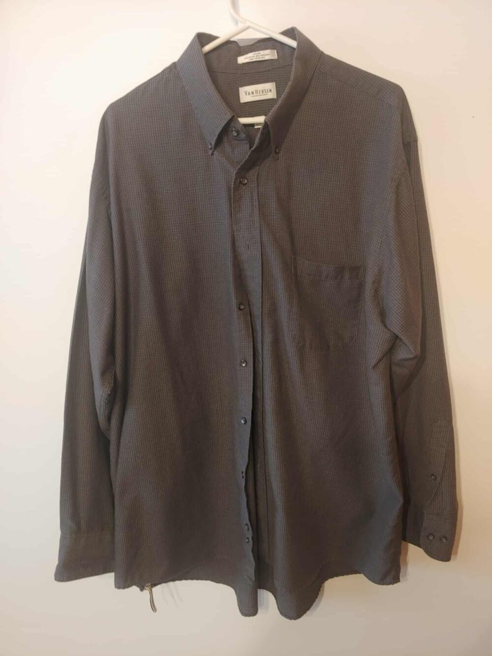 Van Heusen Men’s Button-Down Shirt – Gray Micro Check Pattern